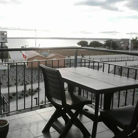 شقة With One Bedroom In Concarneau, With Wonderful Sea View, Poo